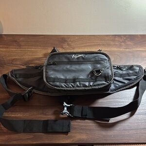 Nike Sportswear Waist Pack